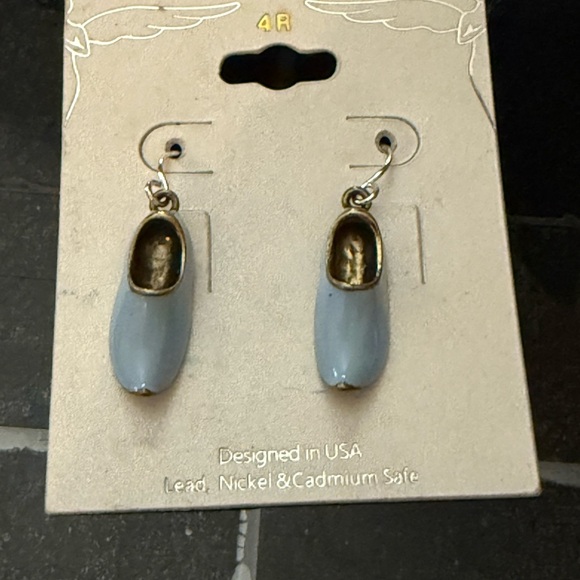 Elegant Blue Shoe Earrings - Picture 1 of 3